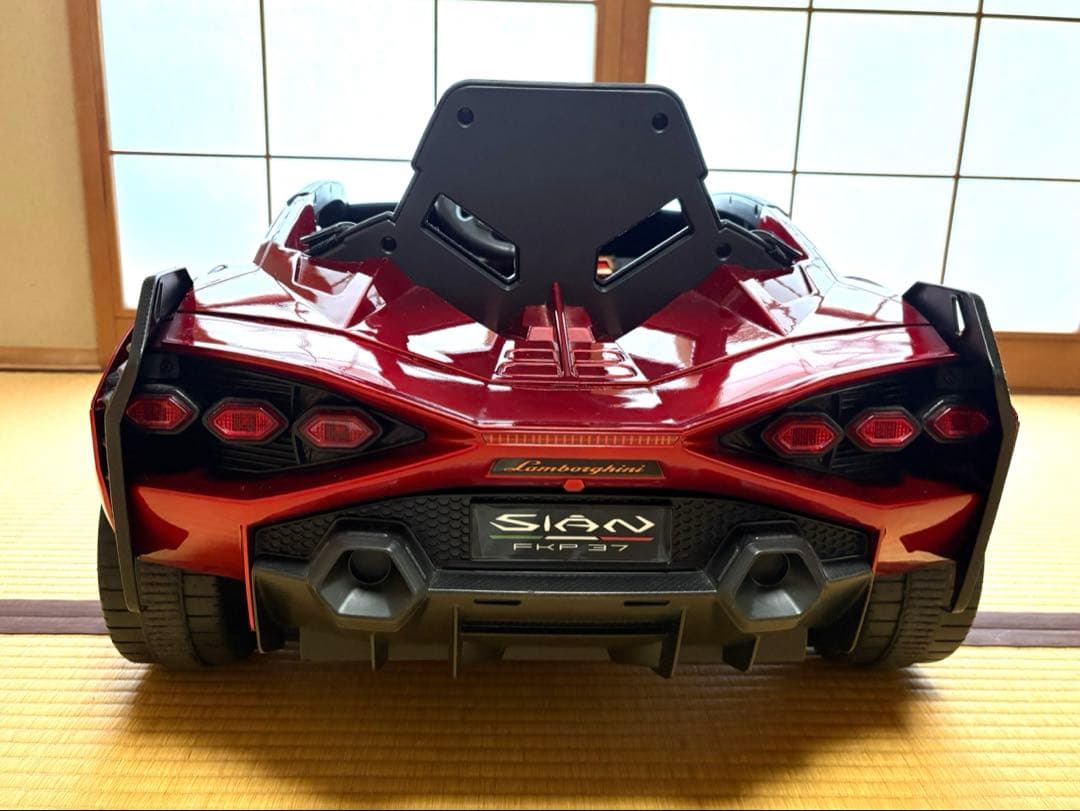 電動乗用ラジコンカー　ランボルギーニ【Lamborghini】子ども用