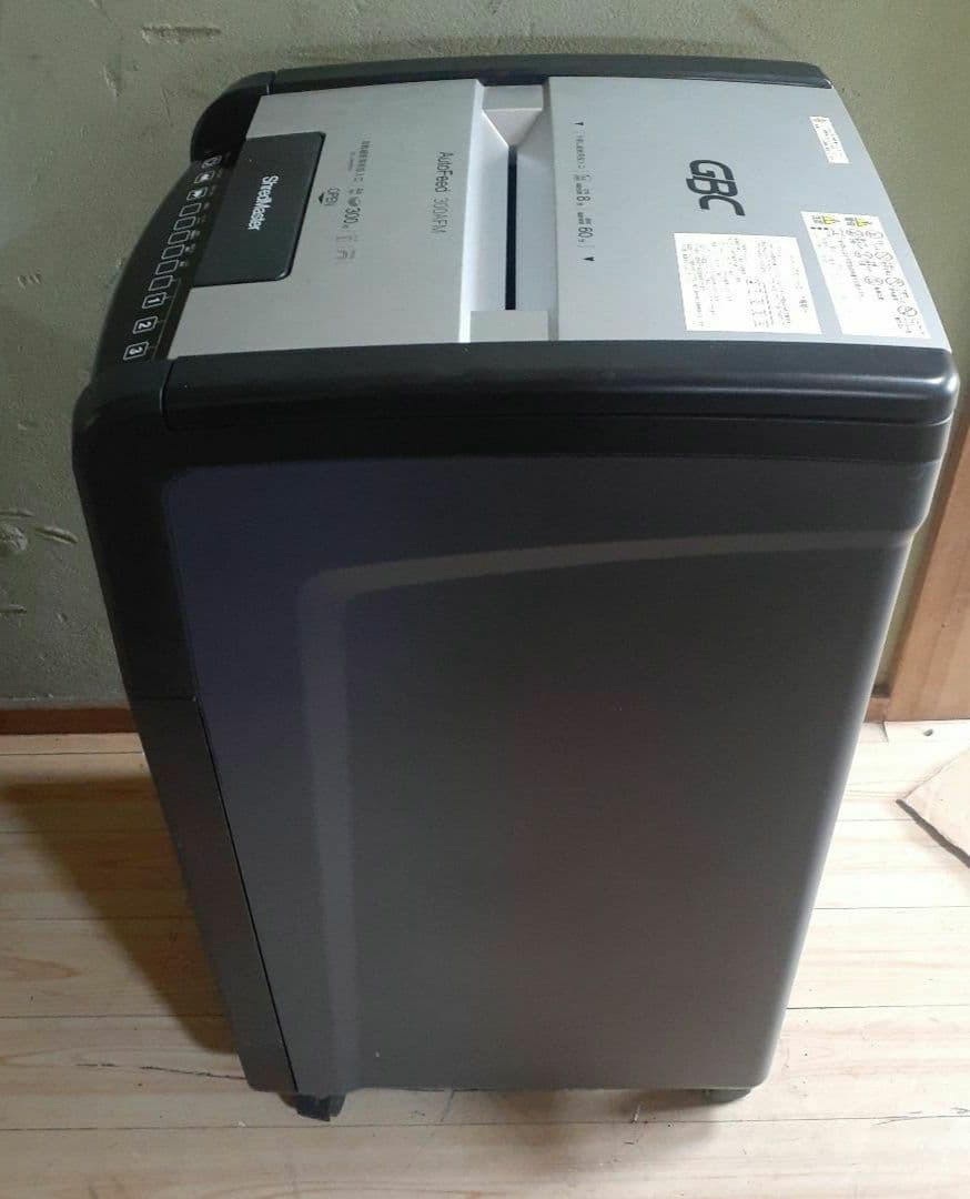GBC AutoFeed 300AFM シュレッダー