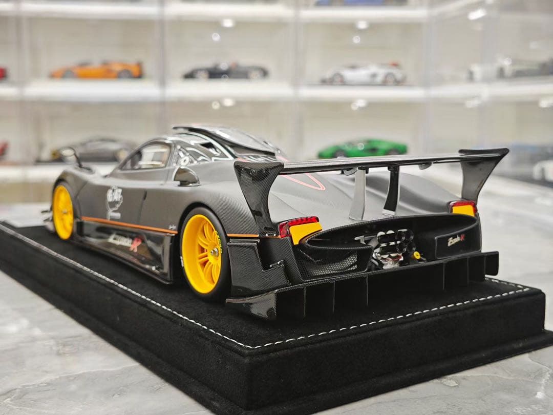 新発売 入手困難 HH モデル 1/18 パガーニ Zonda R ミニカー