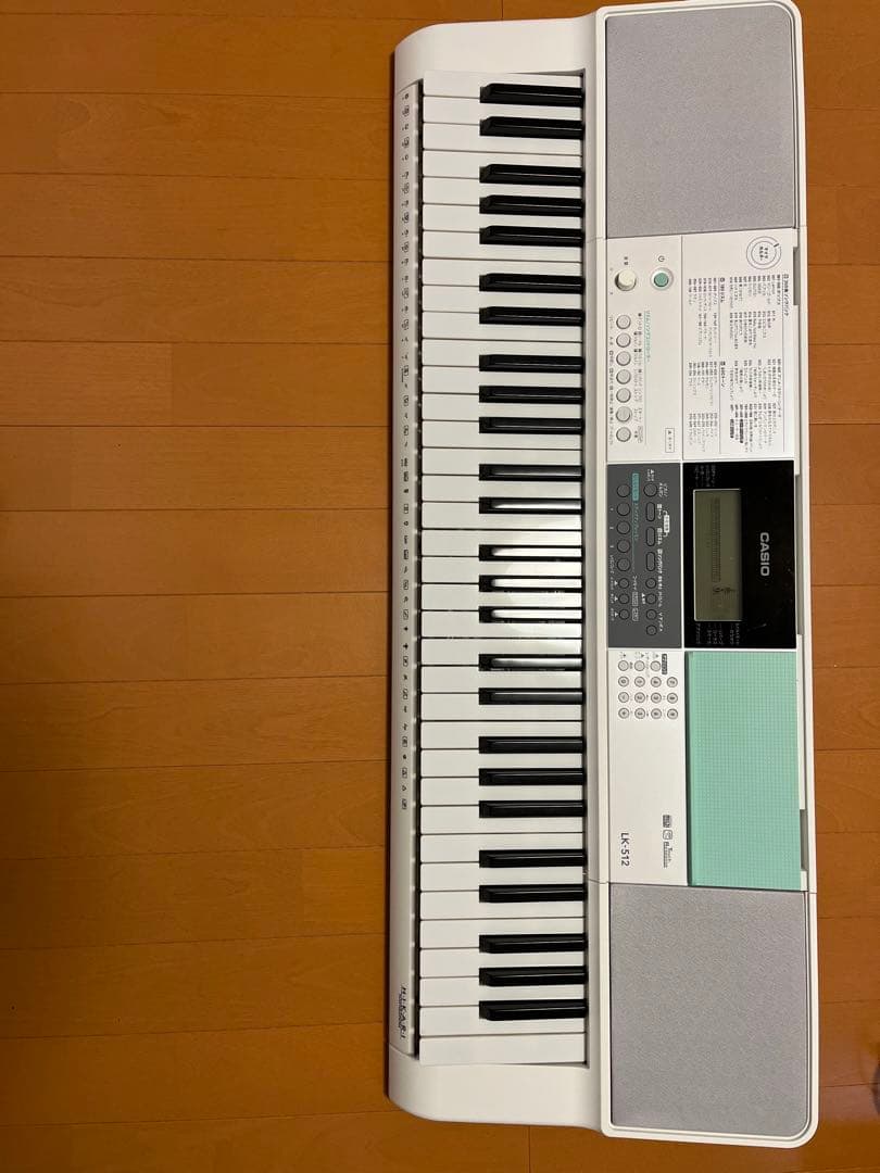 電子ピアノ　CASIO LK-512 光ナビゲーションキーボード