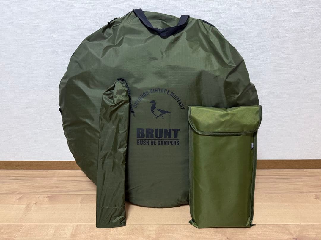 こ*と様 BRUNT ヘブンアンドアース オリーブ 付属品あります