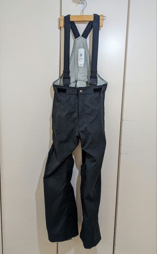 DESCENTE スノーボードウェア 140 - 160 サイズ調整機能付き