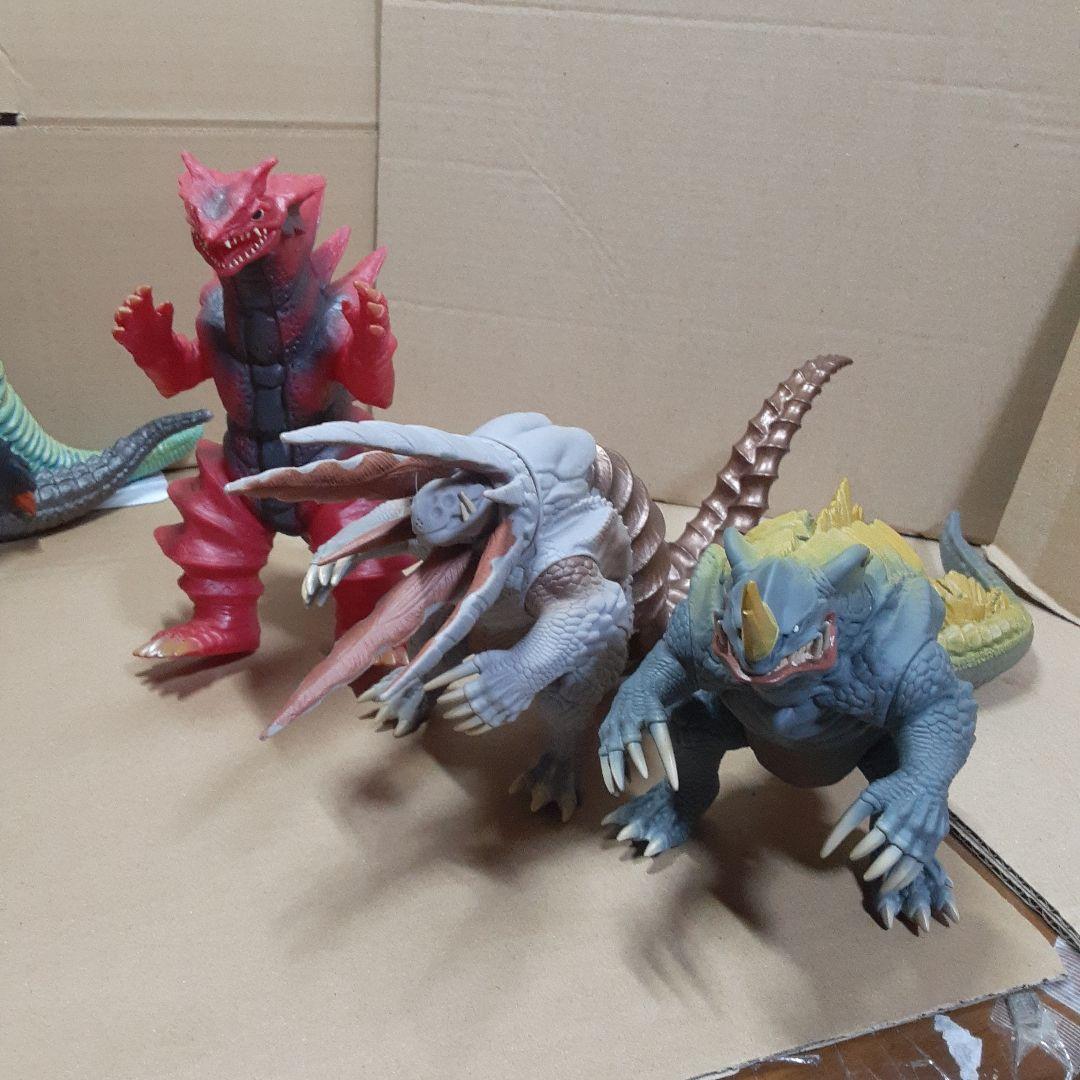 ウルトラ怪獣　ソフビ・ぬいぐるみ　まとめ売り