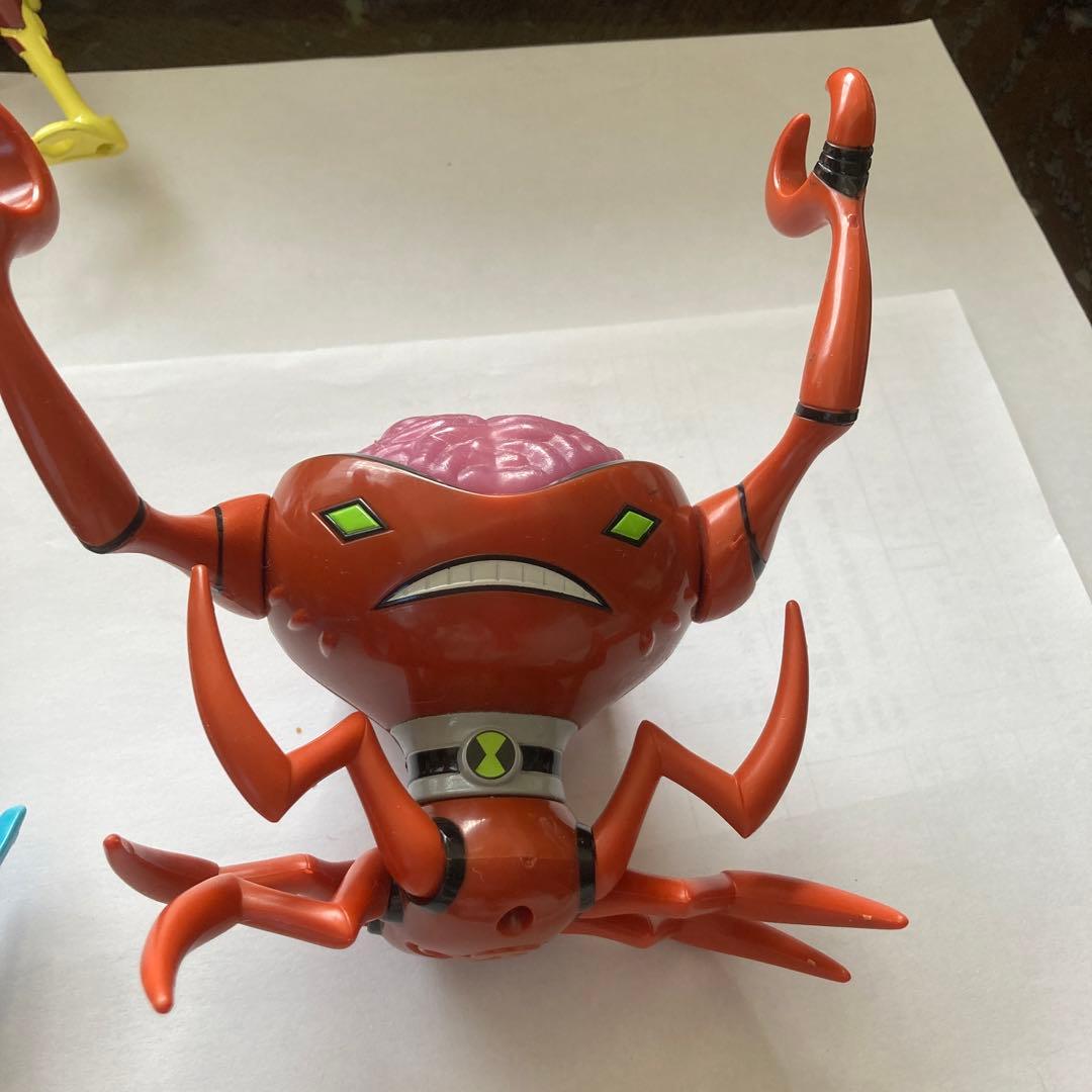 ben10フィギュア