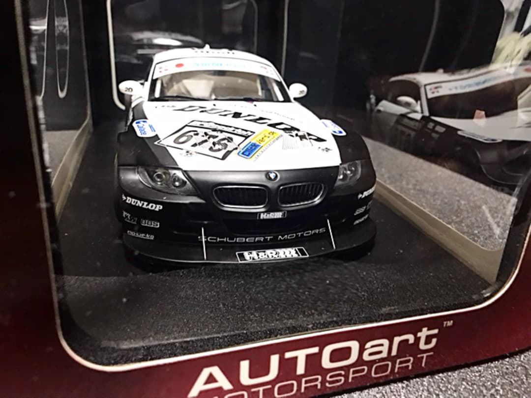#オートアート AUTOart 1/18  Z4 クーペ シューベルト