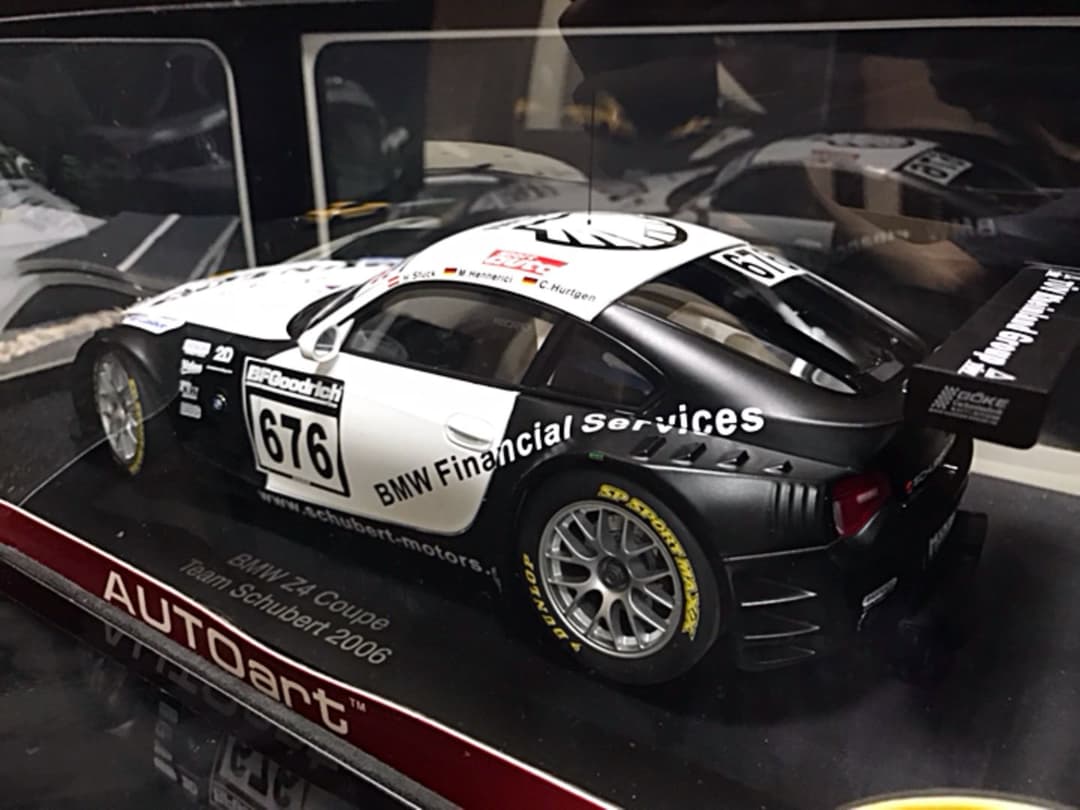 #オートアート AUTOart 1/18  Z4 クーペ シューベルト