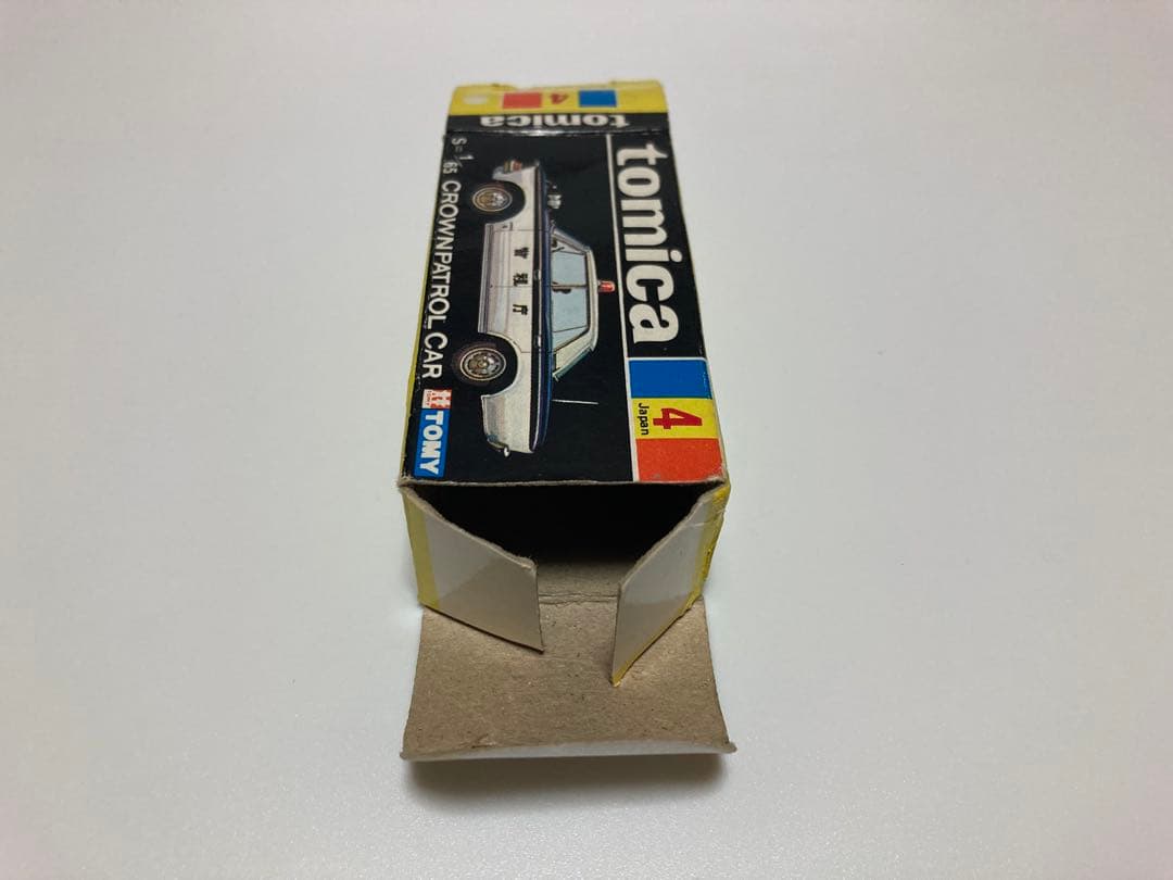 トミカ　日本製　クラウン　パトロールカー　1Aホイール　赤色灯Aタイプ　色指定箱