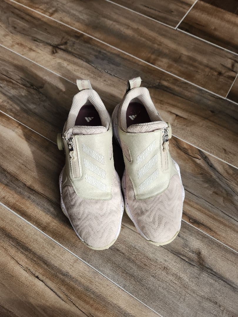 adidas BOOST ベージュ シューズ(女性用)