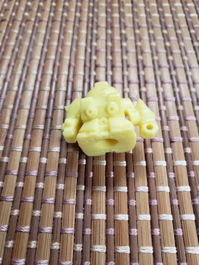 SDレイズナー消しゴムマーク2ガシュラン　黄色　ガン消し　キャラクター