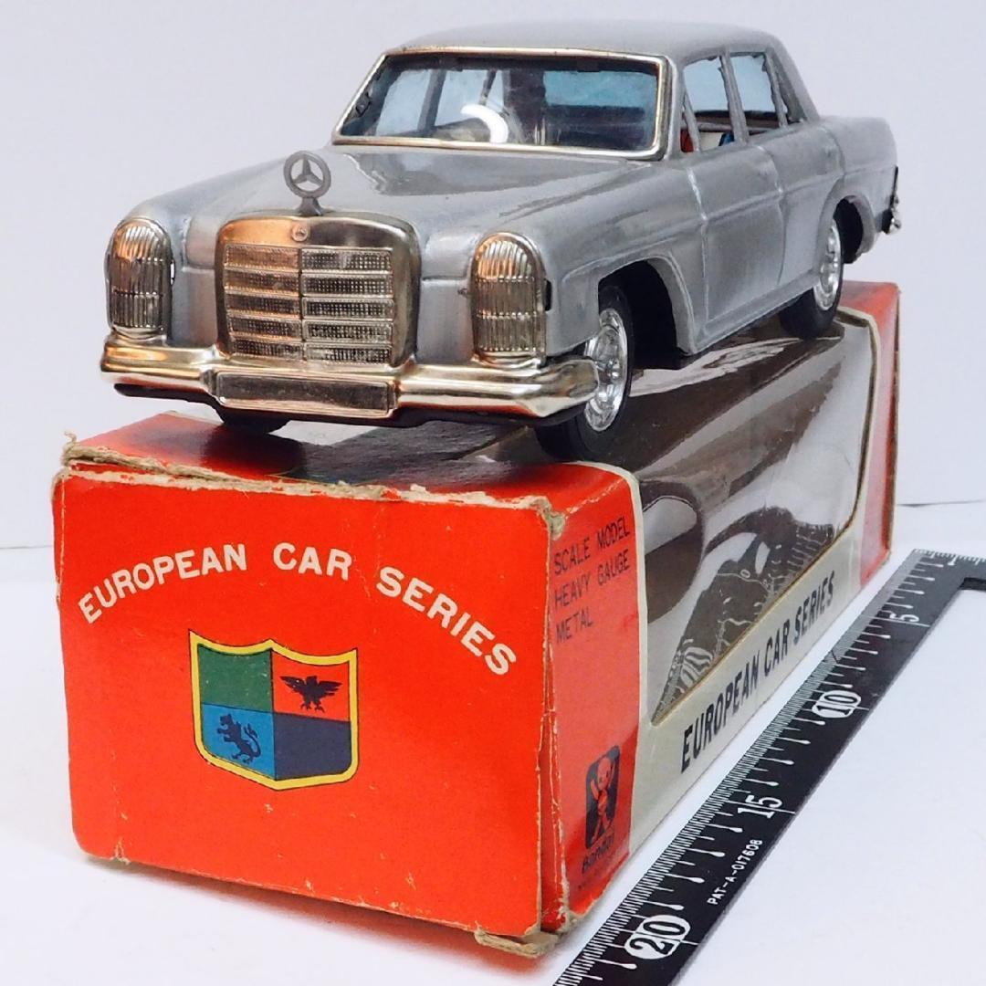 旧バンダイ【 メルセデス ベンツ250 銀色】tin toy car ブリキ箱付