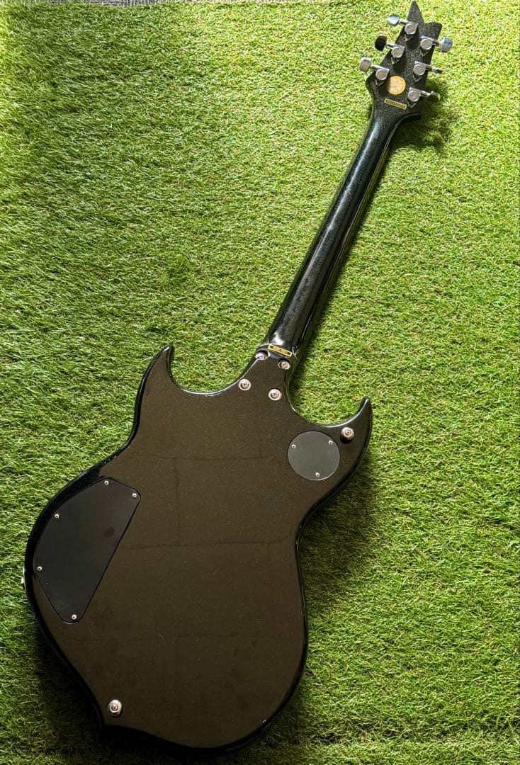 Silvertone KISS ポール・スタンレーのシグネチャーモデル