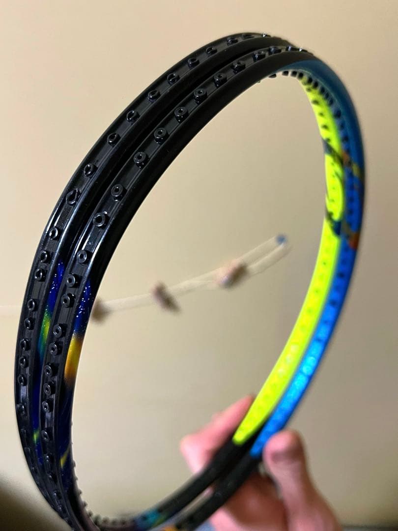 【廃盤品】YONEXアストロクス77バドミントンラケット2本