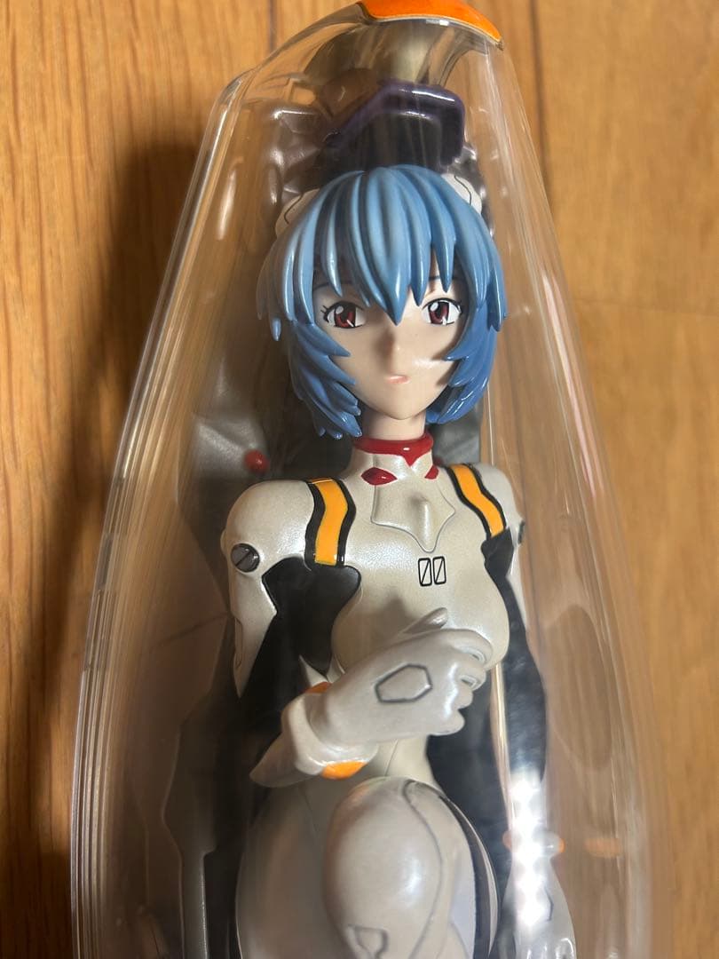 新世紀エヴァンゲリオン 綾波レイ フィギュア プラグスーツ カプセルタイプ