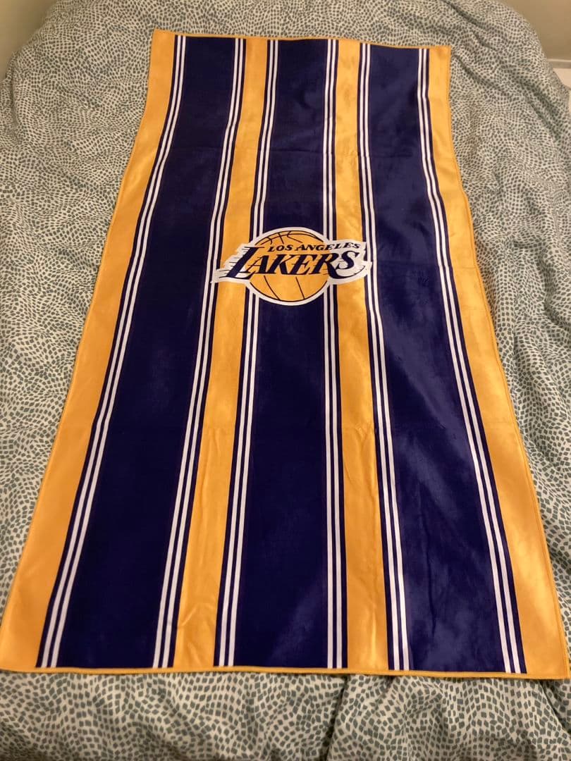 ロサンゼルス・レイカーズ ストライプタオル NBA 八村塁 ルカ レブロン