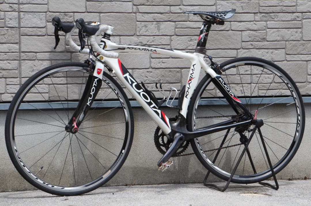 引き取り限定♪KUOTA♪KHARMA♪Race♪カーボンフレーム♪クオータ♪