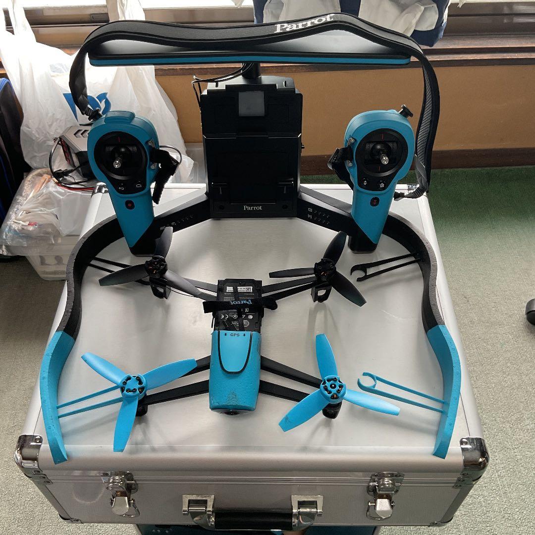 パロット ドローンSKYCONTROLLER ブルー・キャリングケース付き