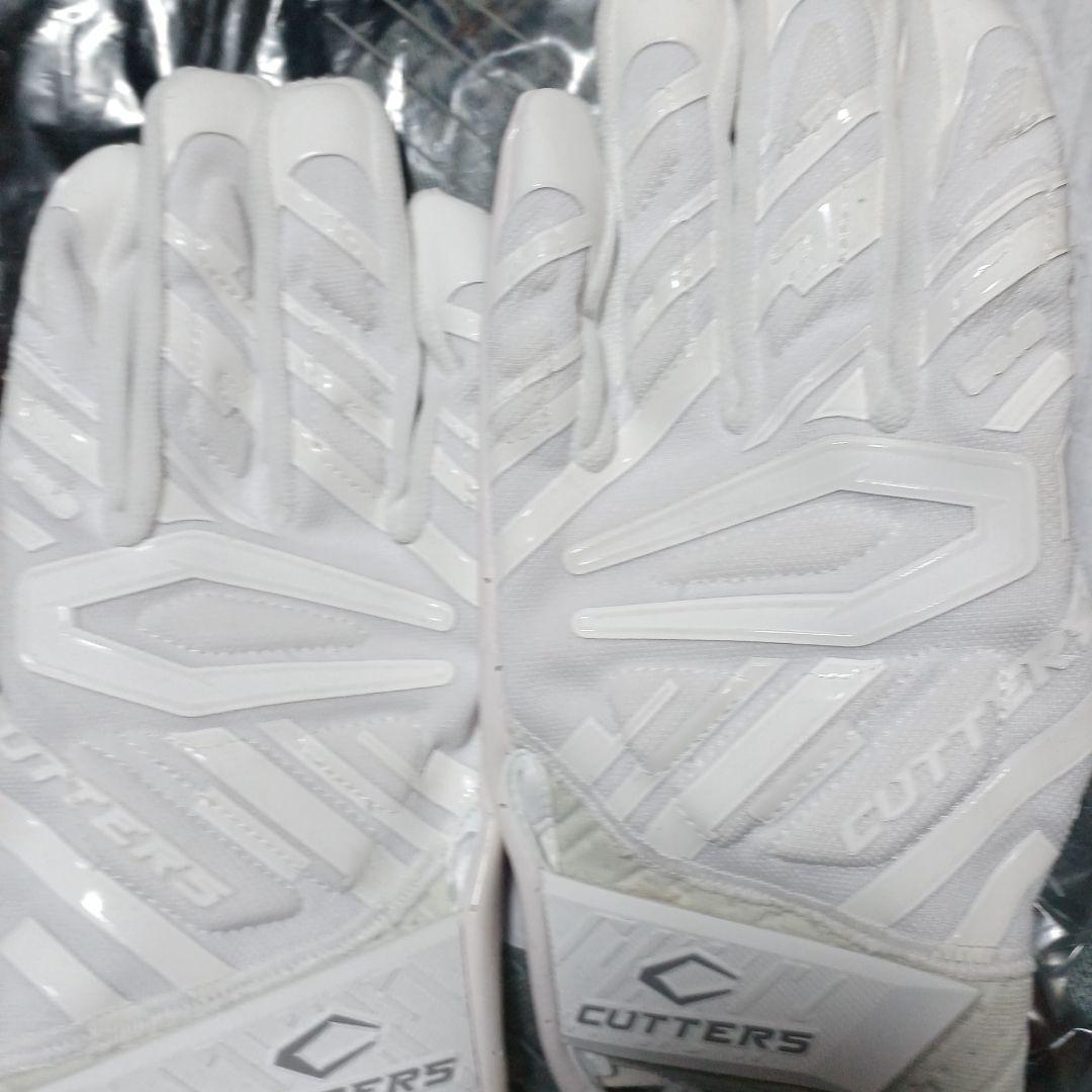 CUTTERS ホワイト アメリカンフットボールグローブ
