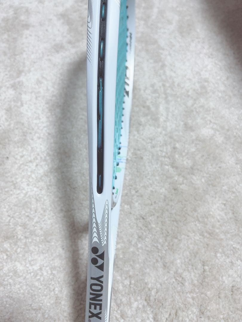 ソフトテニス　ラケット　ナノフォース8v ホワイト