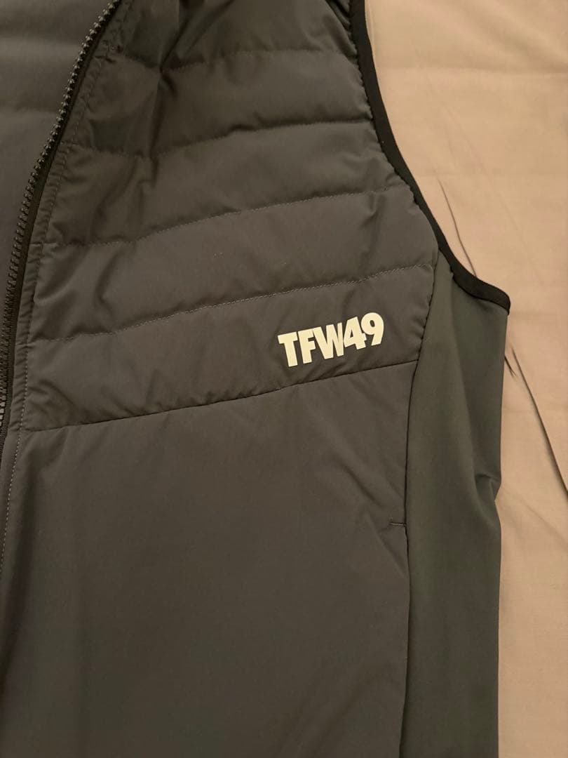 TFW49 SHIELD WARMER VEST L チャコール