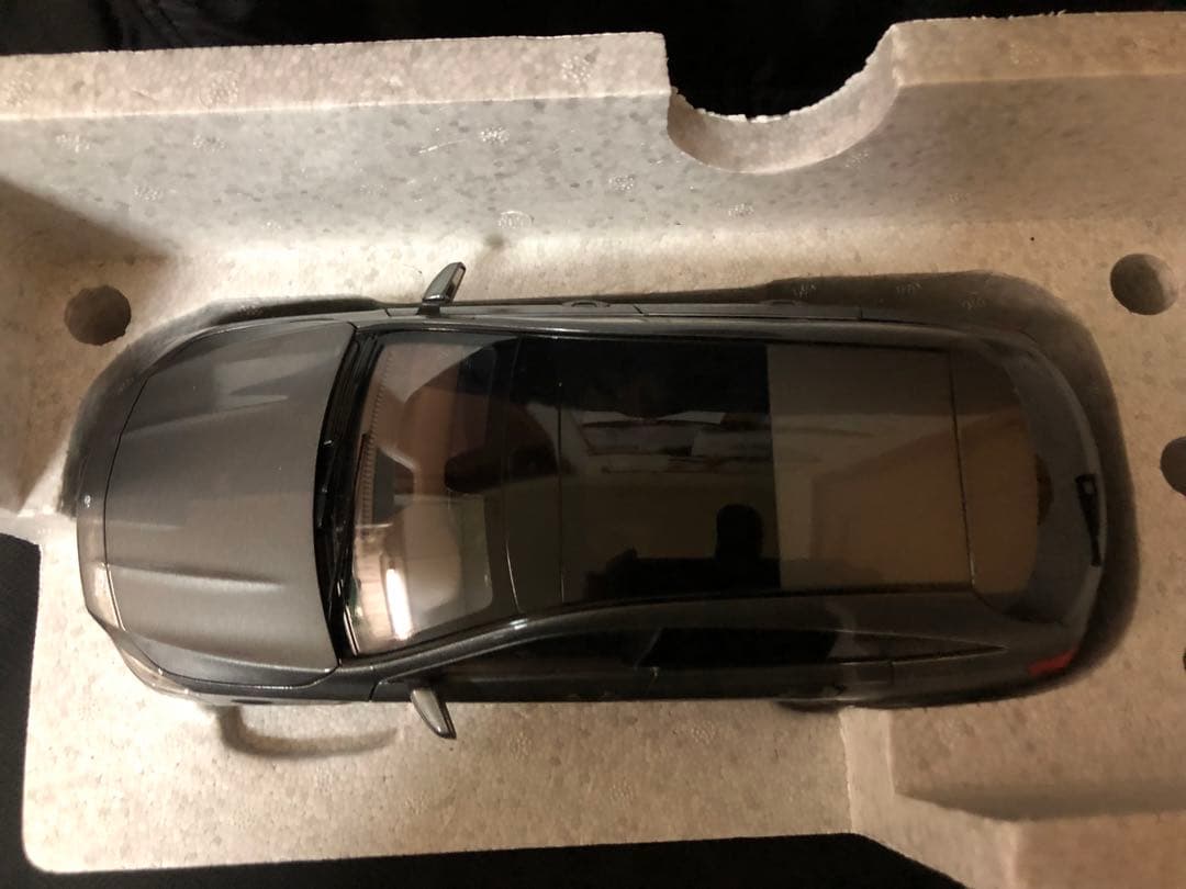 [新品]ディラー販売品Mercedes Benz 1/18CLAクラスシルバー