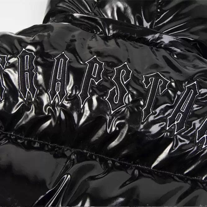 光沢黒フード付きダウンジャケット S