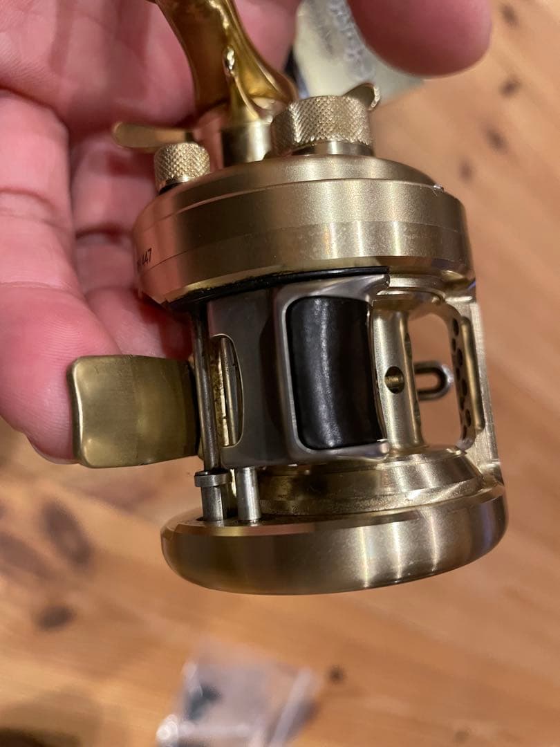 SHIMANO CALCUTTA CONQUEST 51 カルカッタコンクエスト
