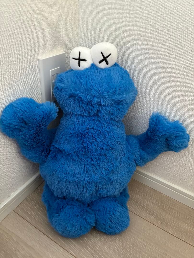 セサミストリート Kaws 風BTS V JK