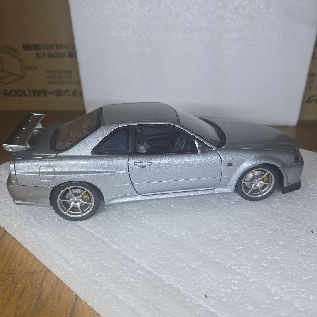 NISSAN　GT-R (R34)