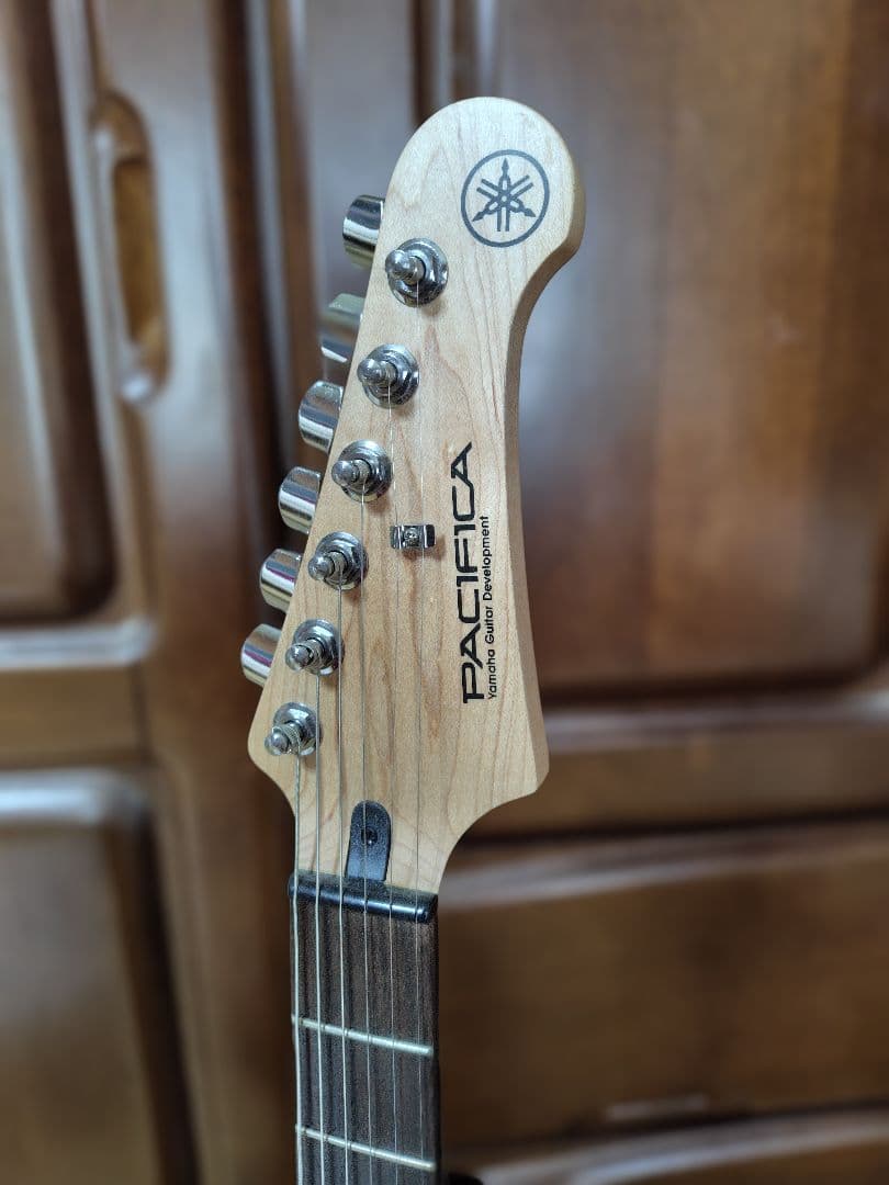 ヤマハ YAMAHA エレキギター PACIFICA112V RBR