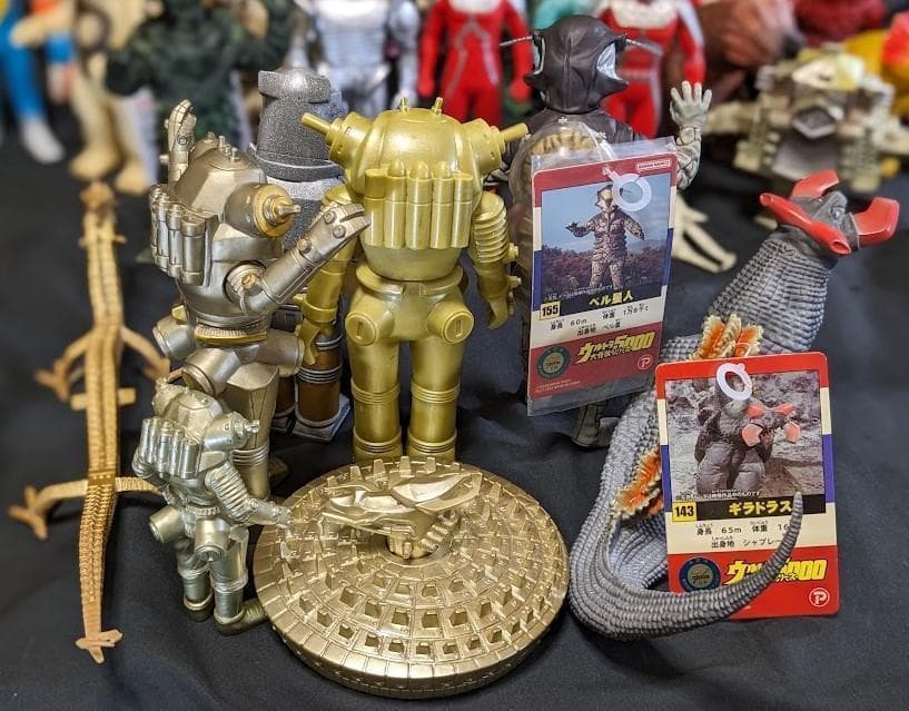 ウルトラセブン＆登場怪獣・宇宙人（バンダイ）ソフビ37体セット＋４