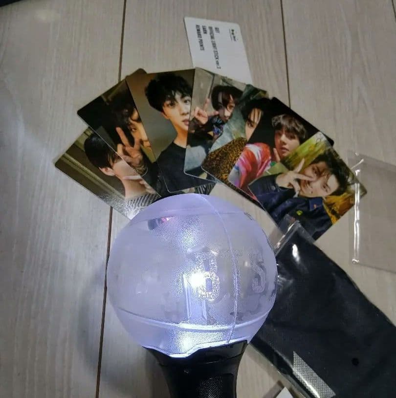 BTS　オフィシャルライトスティックVer.3　2本セット　写真のみです　ペンラ