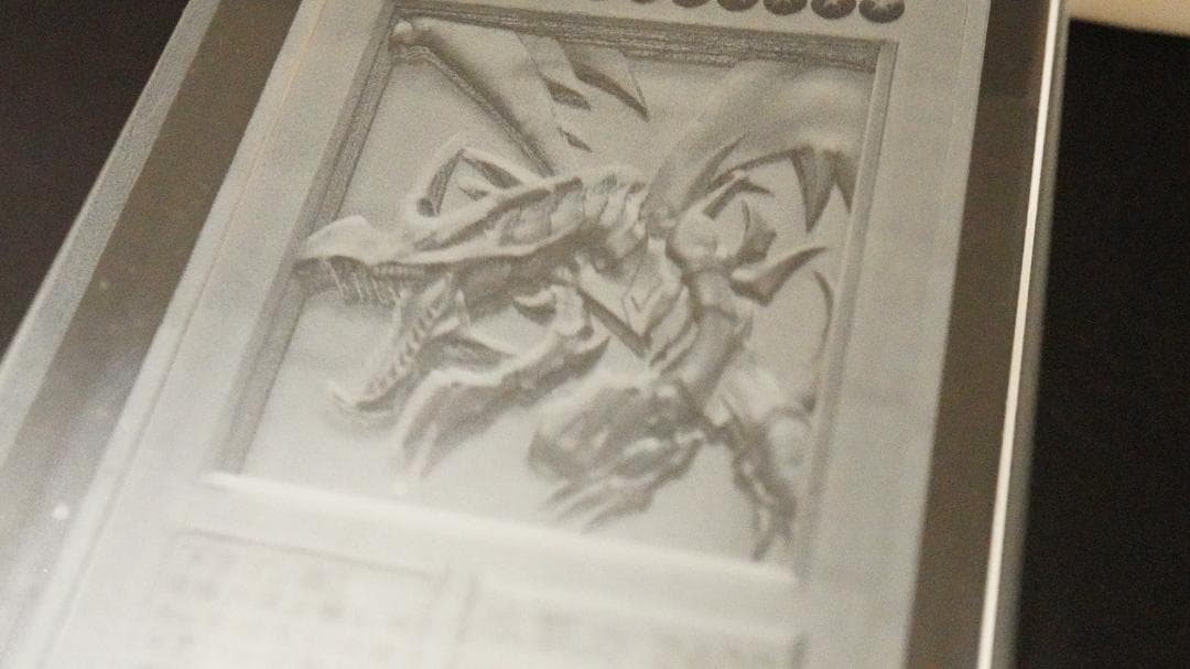 レッドアイズブラックドラゴン 3Dクリスタル 遊戯王 カード 3D 石板 アンテ