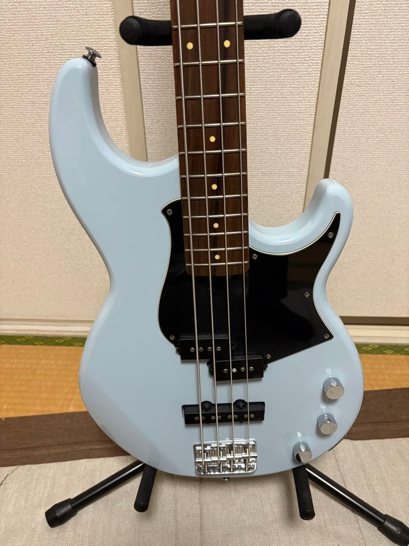 [美品]ヤマハ エレキベース BB434 Ice Blue 限定カラー
