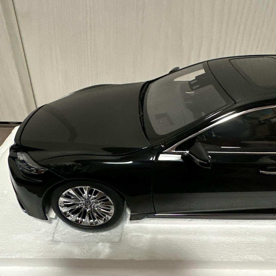 AUTOart Lexus LS500h ブラック 1/18