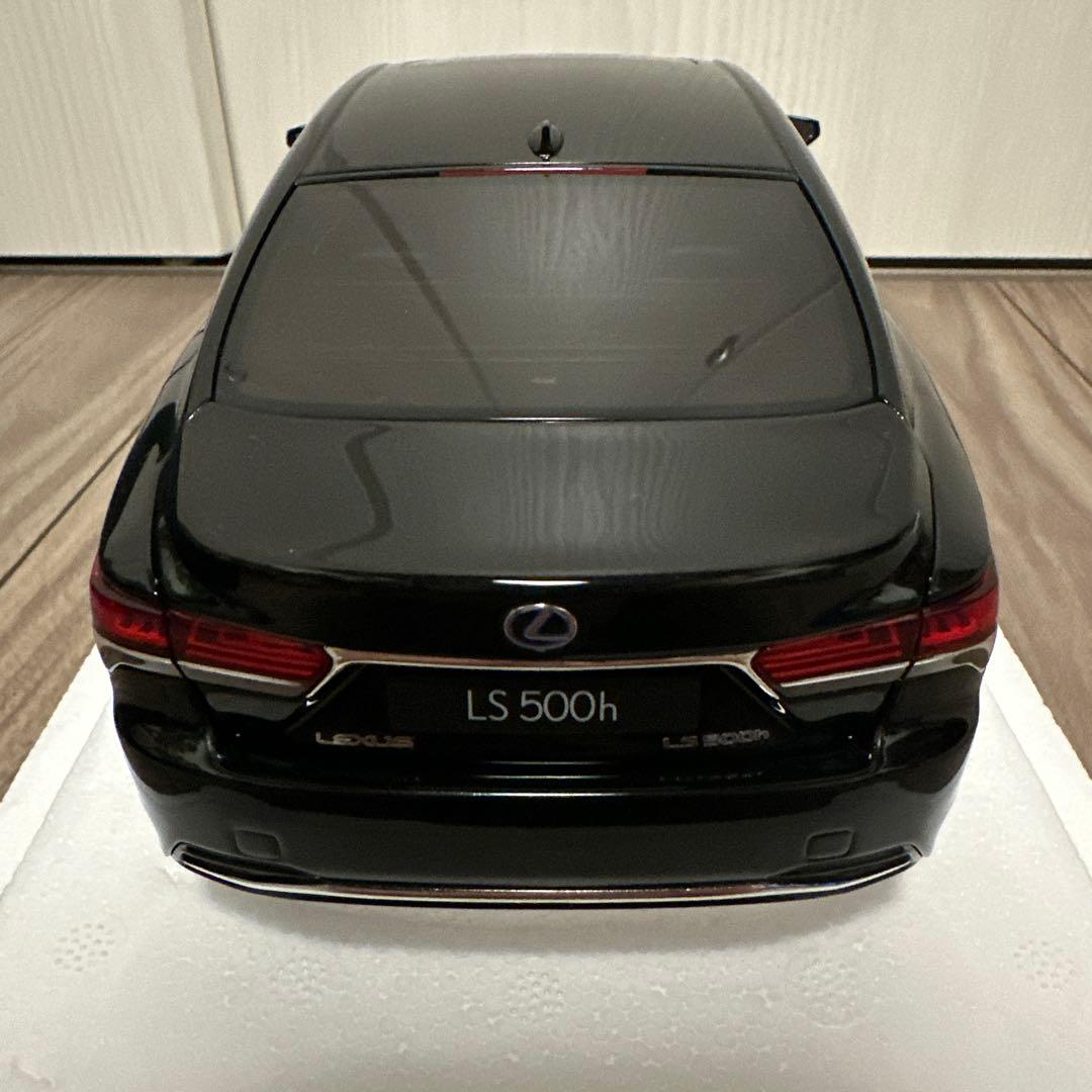 AUTOart Lexus LS500h ブラック 1/18