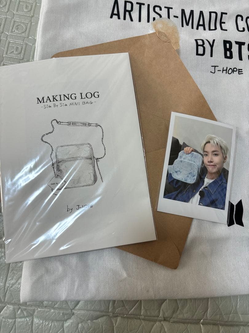 【新品未使用】J-HOPE SIDE BY SIDE MINI BAG サバサ