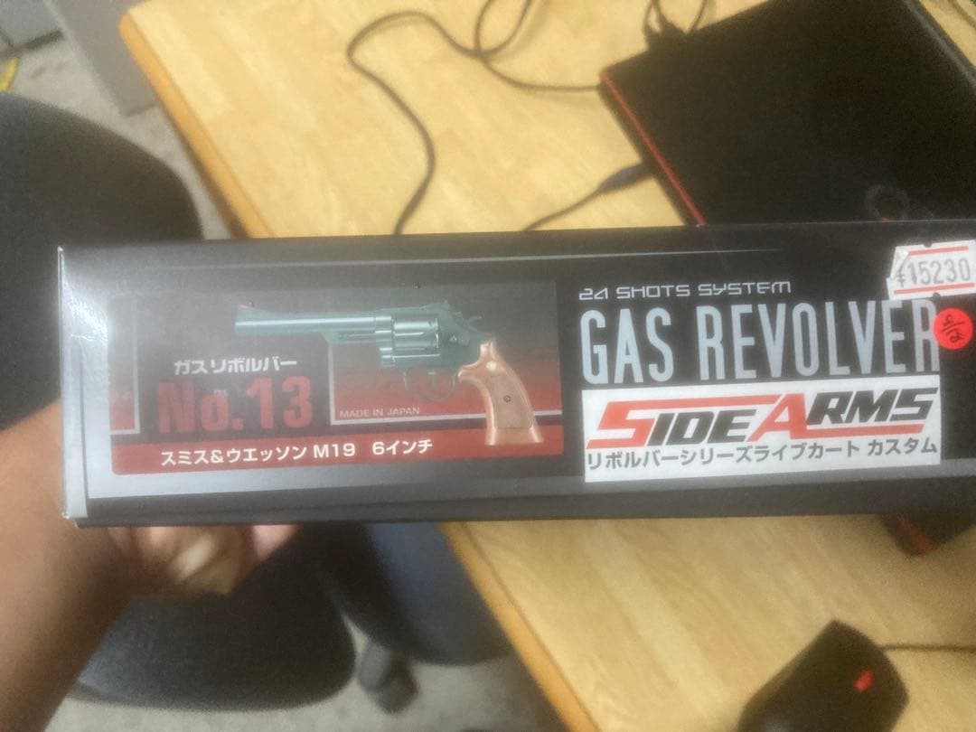 東京マルイ　M19 ガスリボルバー 6インチ　真鍮カートリッジ！