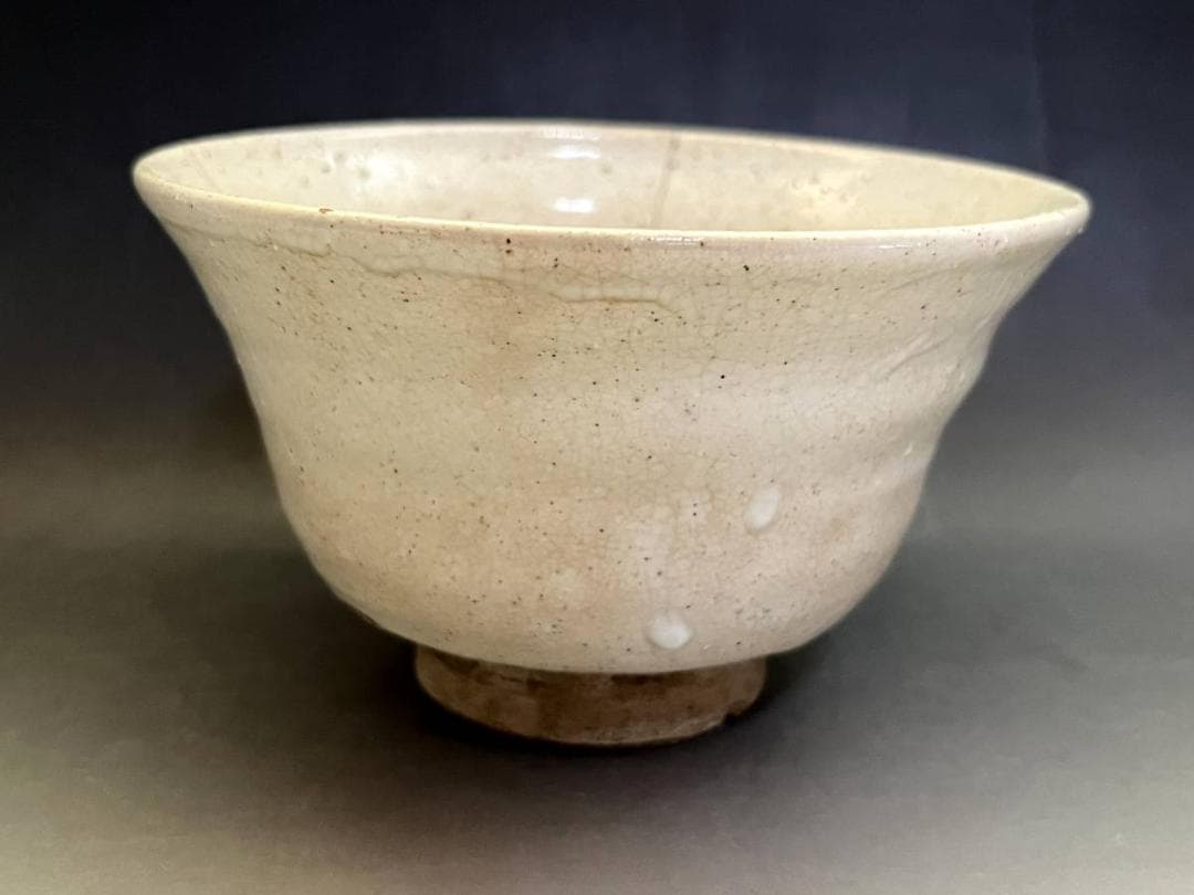 茶碗■犬山焼 白釉粉引き 秋桜絵（江戸期）お茶道具 仕覆、桐箱付 時代物 骨董■