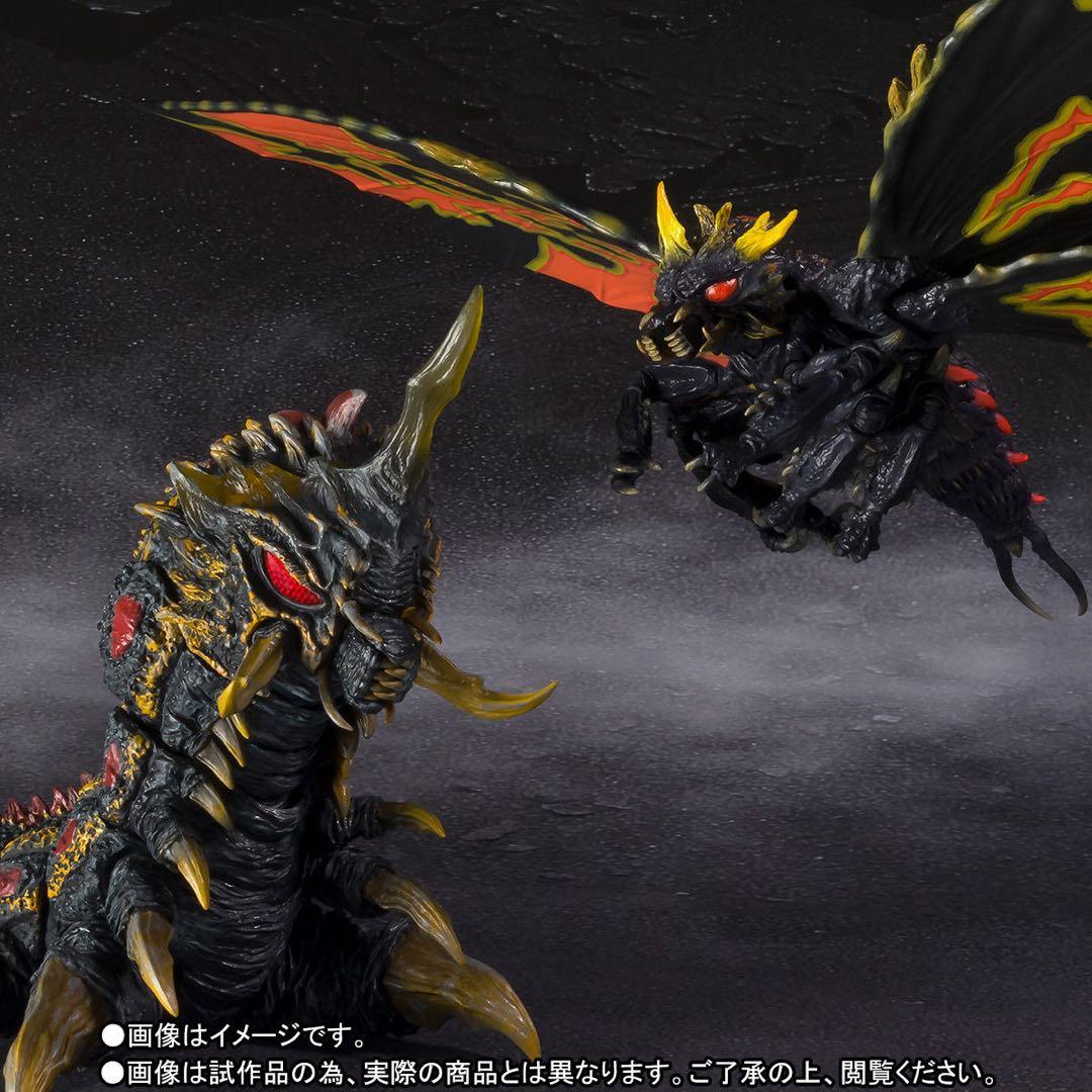 S.H.Monsterarts バトラ（成虫）＆バトラ（幼虫）SC Ver.