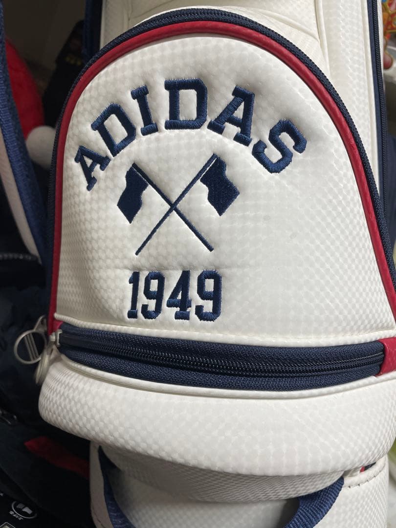 adidas ゴルフバッグ 1949年モデル ホワイト/ネイビー/レッド