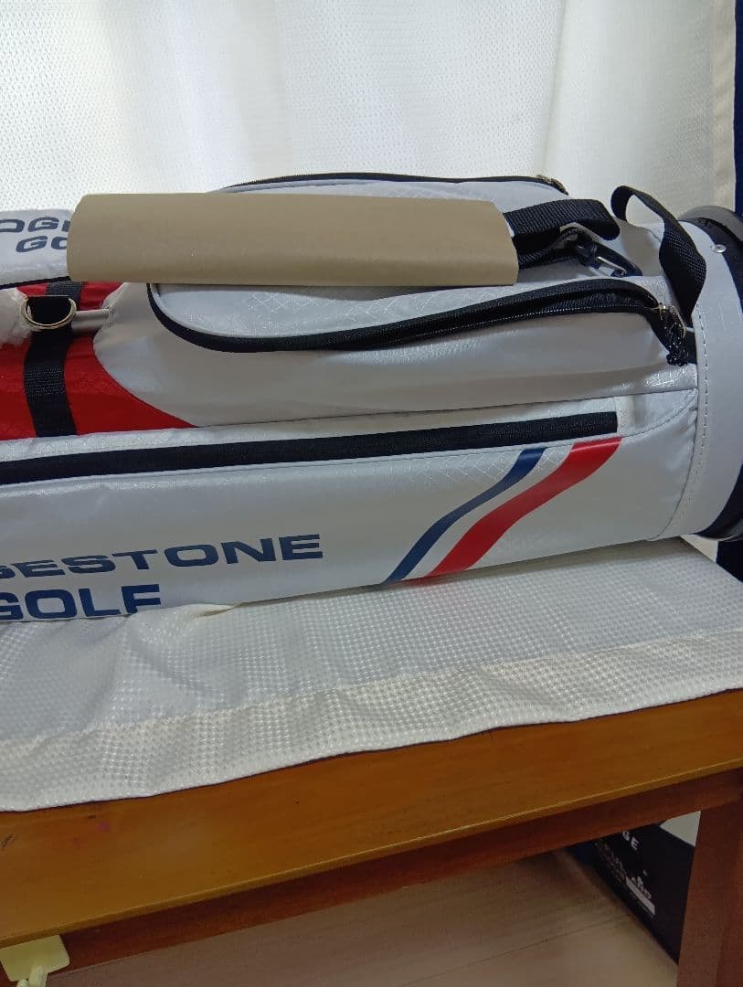 BRIDGESTONE ゴルフバッグ 軽量設計 新品　CBG 321