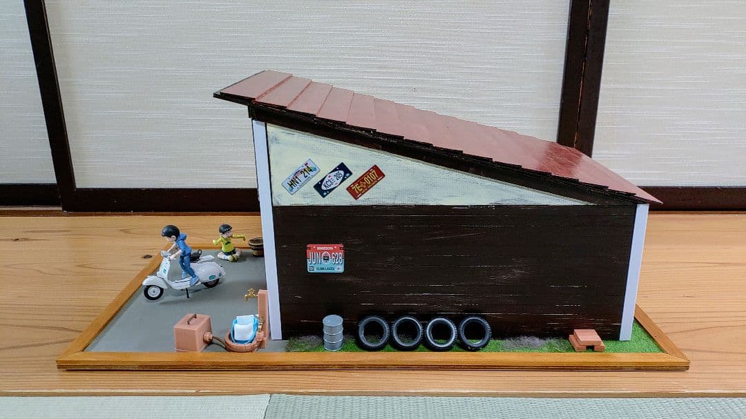 1/18　ジオラマ　ミニカー　ガレージ　車庫　納屋　ドールハウス　即購入禁止