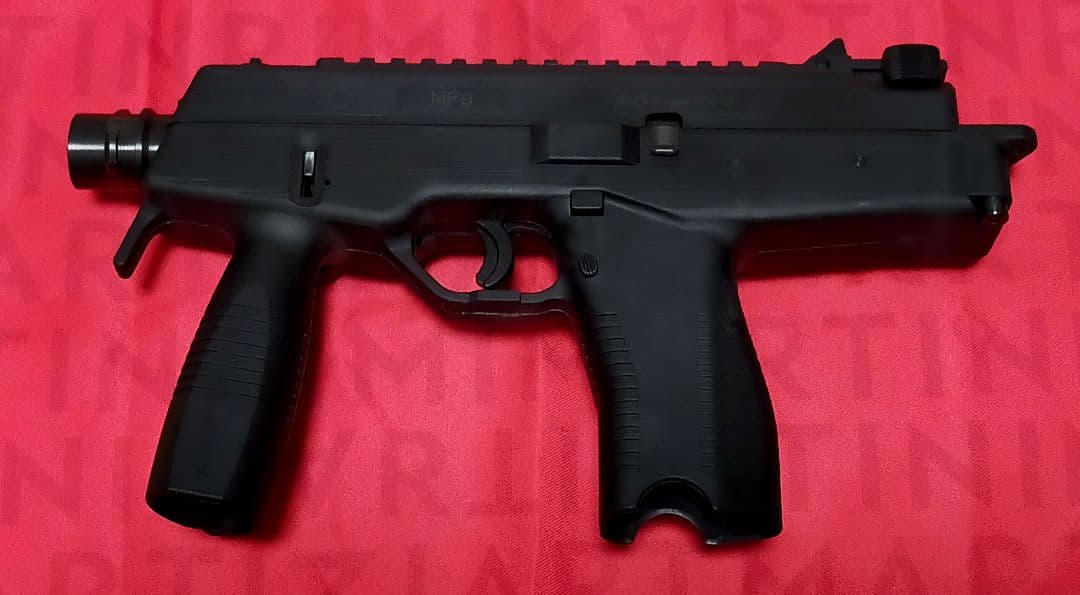 トイガン MP9