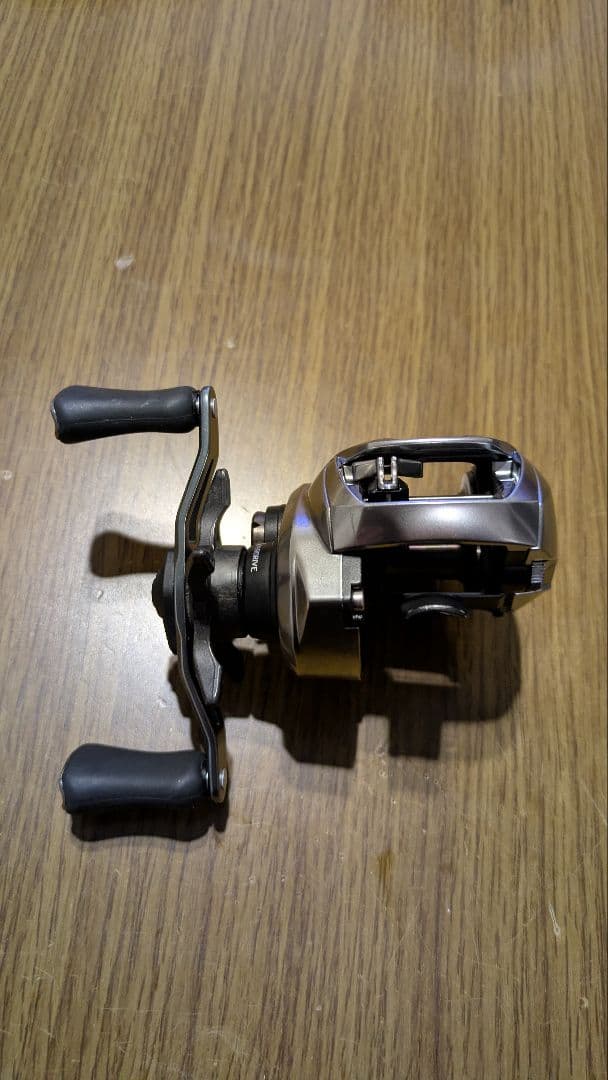 DAIWA 21ジリオンZILLION SV TW 1000H 右ハンドル