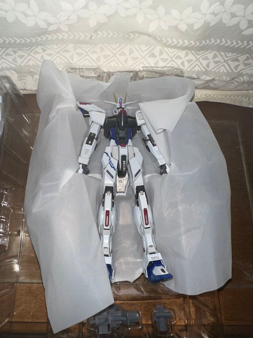 L BUILD フリーダムガンダム CONCEPT 2 バラバラ