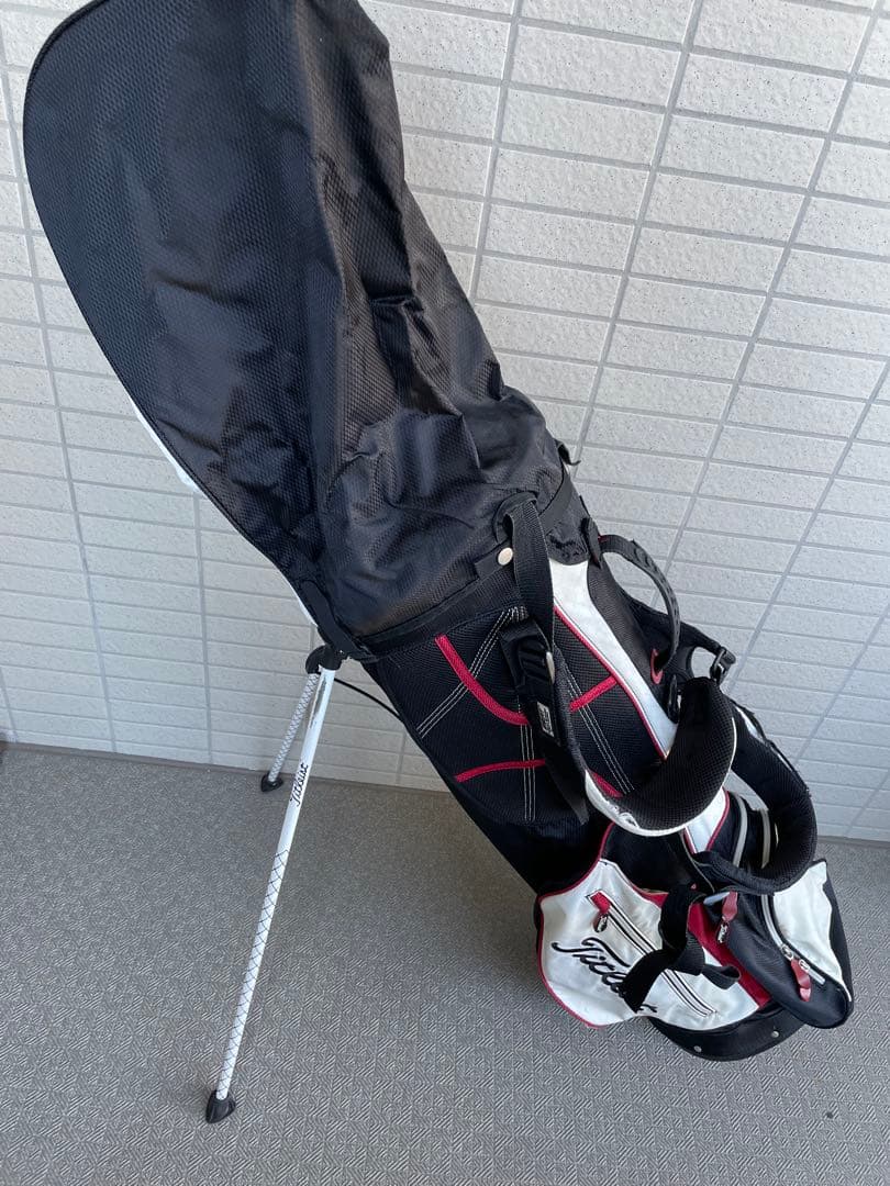 Titleist スタンドバッグ ホワイト/ブラック/レッド