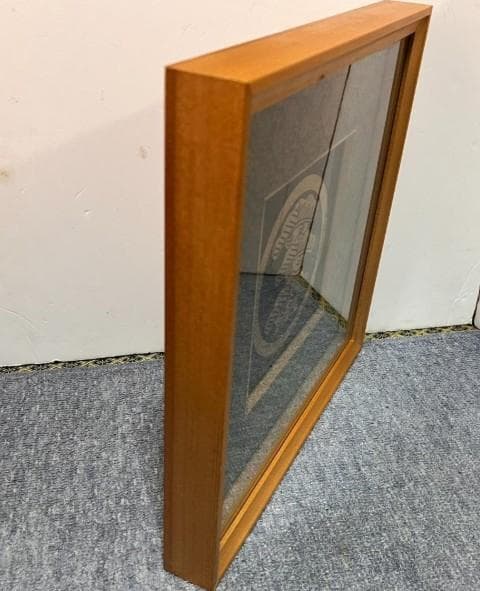 特注 家紋 丸に右三階松 ラメチップゴールド 金属製