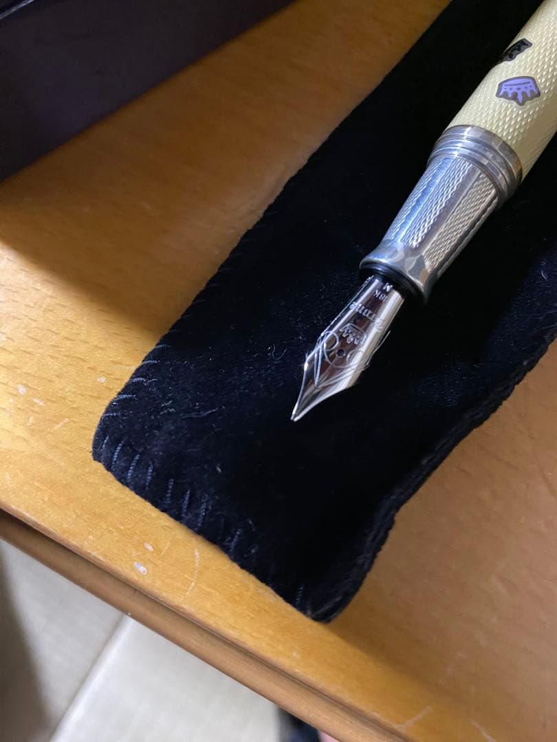 クローネ　万年筆