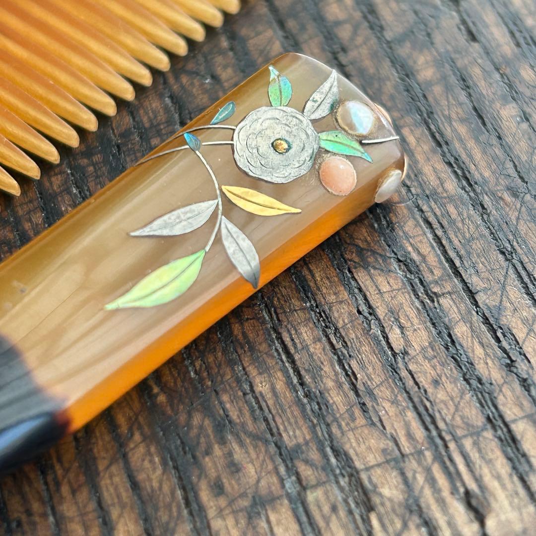 アンティーク　白甲に螺鈿さんご真珠　春風作　かんざし笄セット