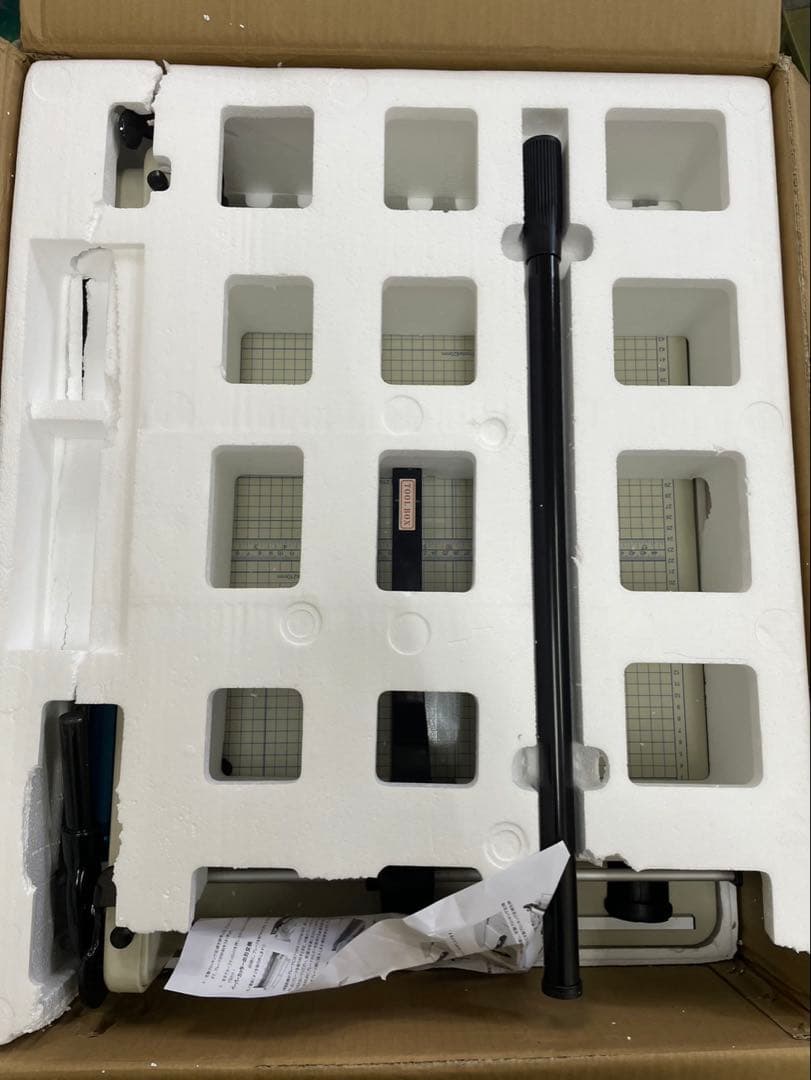大型裁断機 A3サイズ ペーパーカッター 400枚まで裁断可能 ハンドタイプ